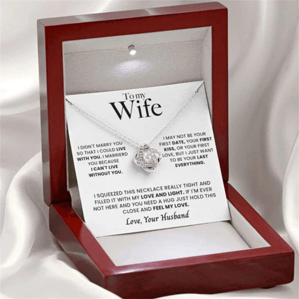 To My Wife, Clover Necklace with LED Gift Box