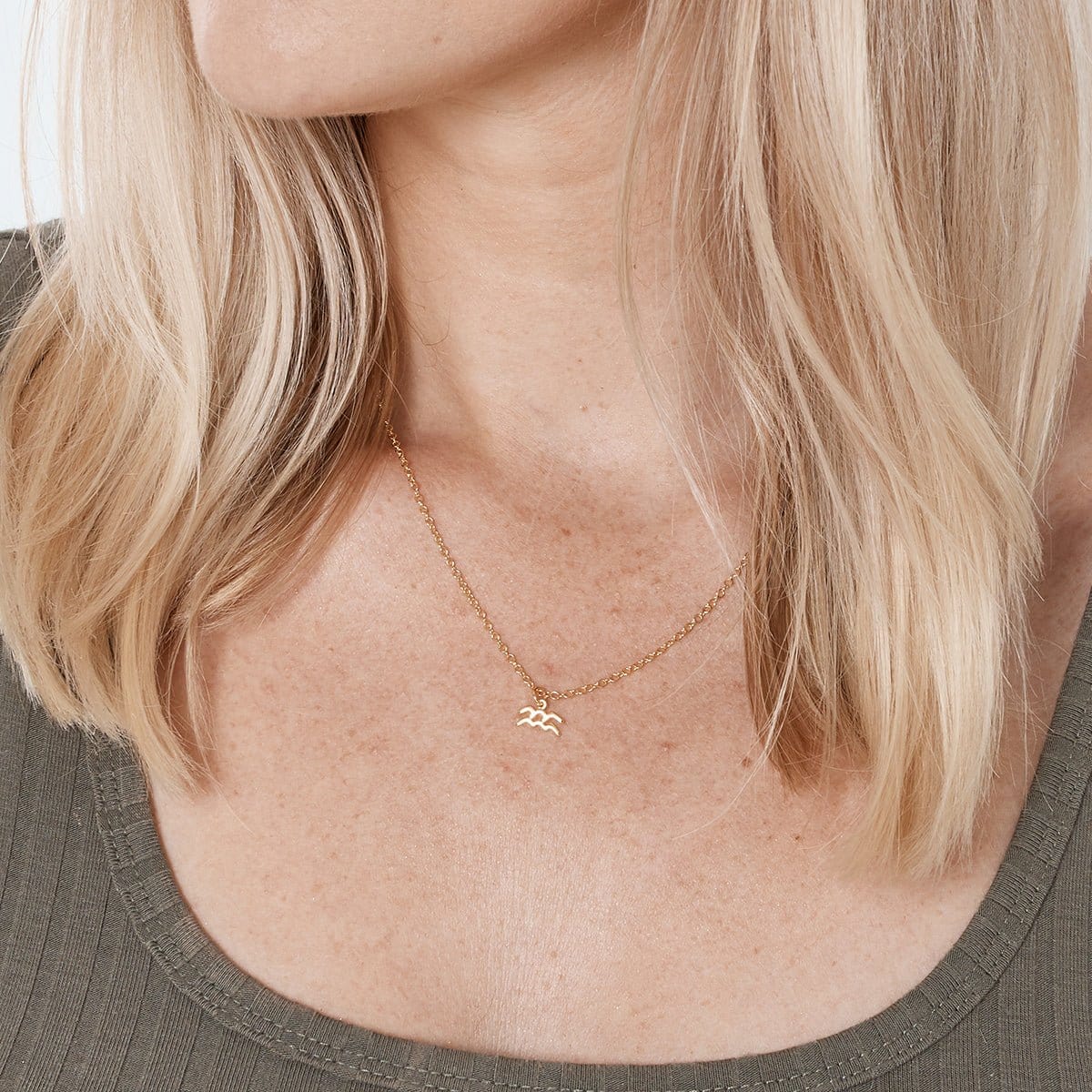 February 18th Aquarius Necklace - Dear Ava