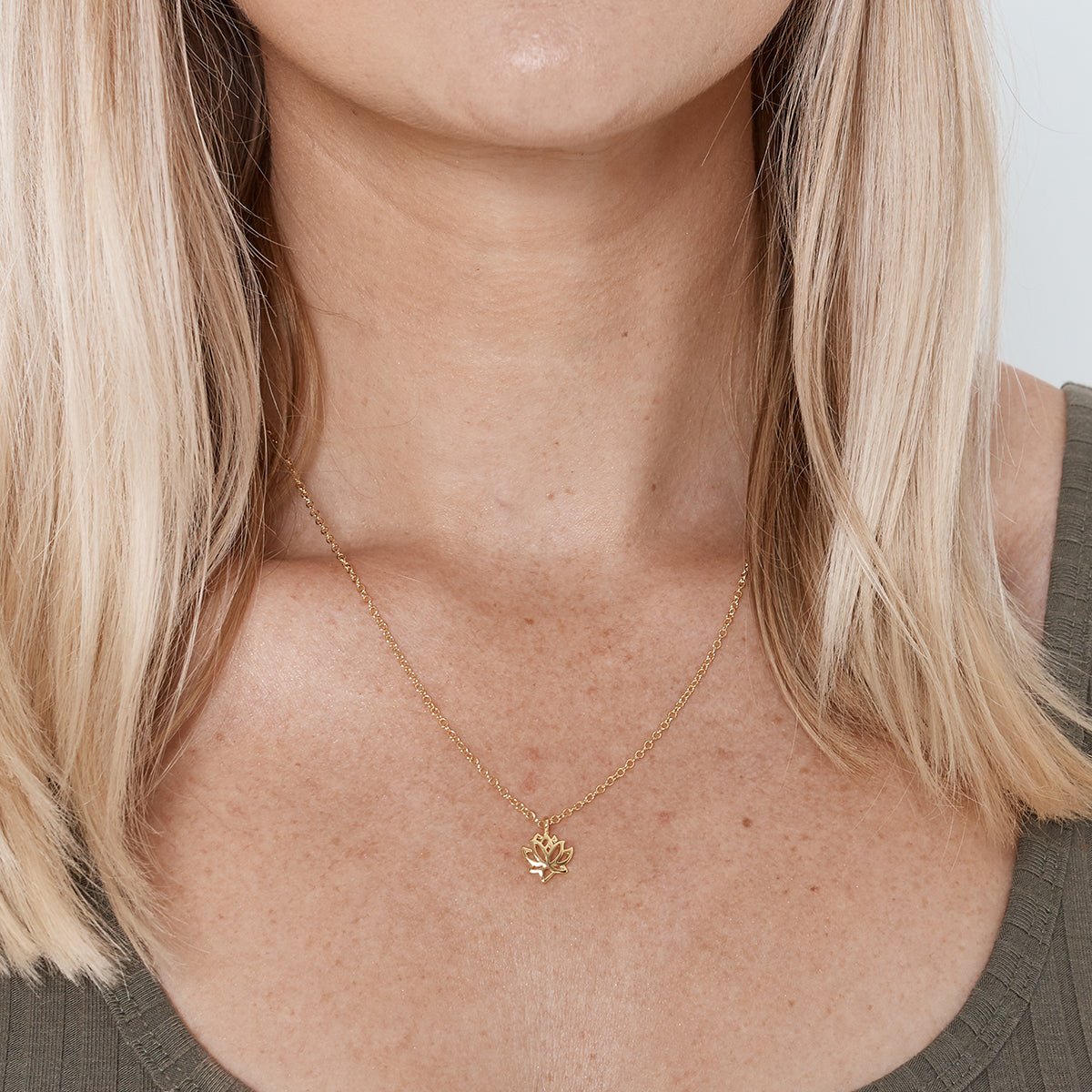 Mother &amp; Daughter Lotus Necklace - Dear Ava