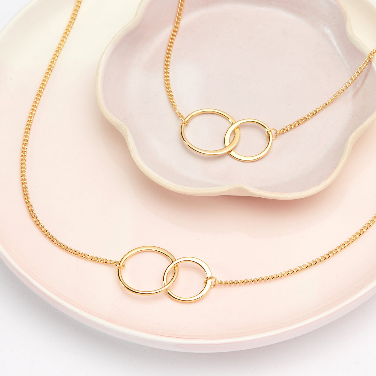 Christmas Gift for Mom NecklaceBest Personalized Xmas Gifts, Holiday Presents, 2 Interlocking Circles, Set of 2 / Gold